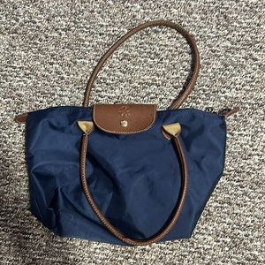 Small/Medium sized handbag (20Lx12H)